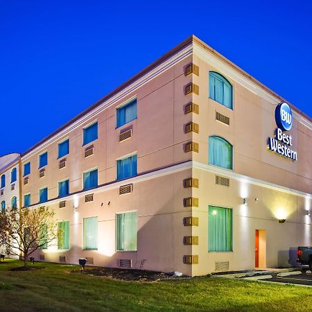 Best Western Airport Inn & Suites Cleveland Brook Park Eksteriør billede