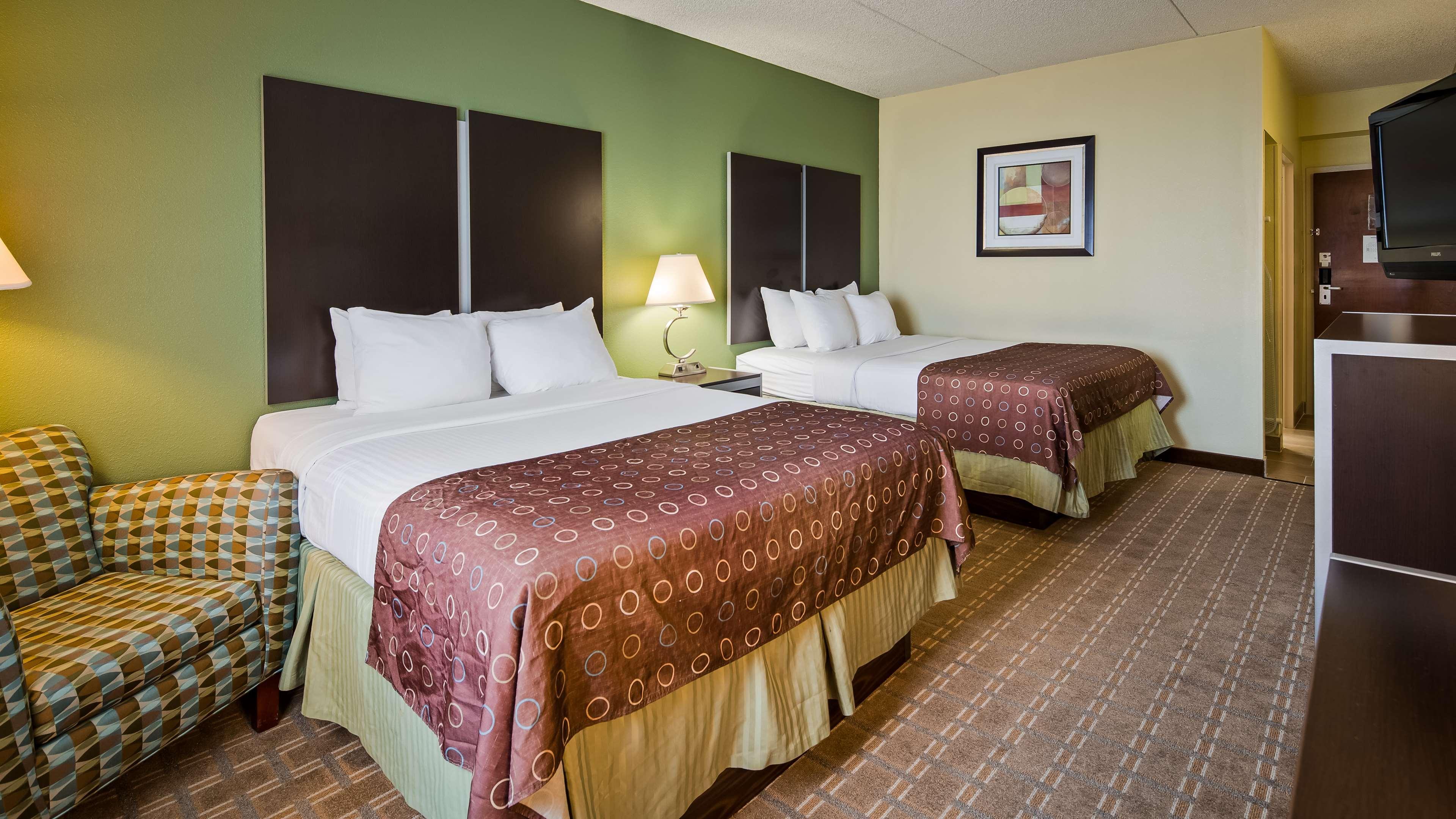 Best Western Airport Inn & Suites Cleveland Brook Park Eksteriør billede