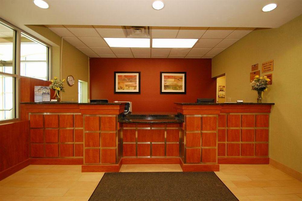 Best Western Airport Inn & Suites Cleveland Brook Park Eksteriør billede
