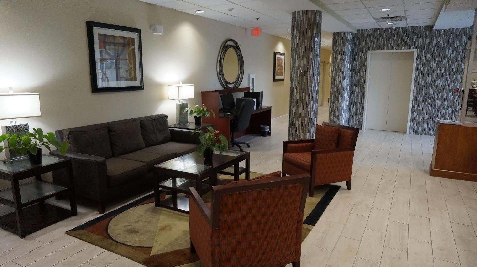 Best Western Airport Inn & Suites Cleveland Brook Park Eksteriør billede