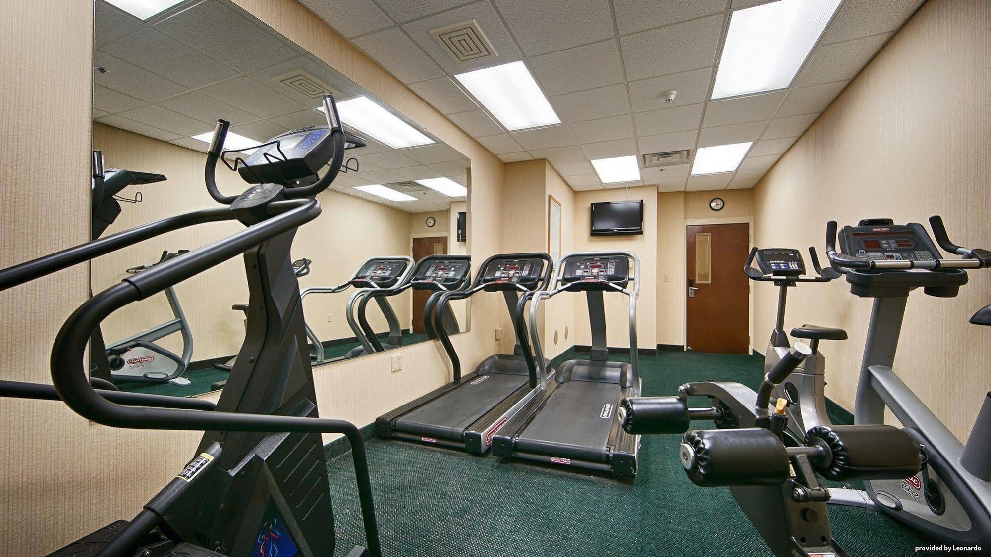 Best Western Airport Inn & Suites Cleveland Brook Park Eksteriør billede